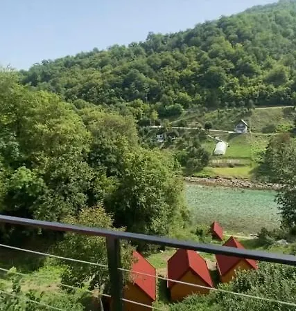 Adventure Tara Φότσα