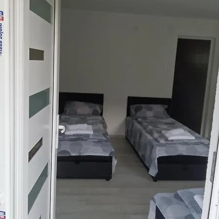 Κάμπινγκ Adventure Tara